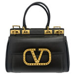 滋賀県大津市でヴァレンティノ(VALENTINO)のバッグ・財布・衣類・ジュエリーを売るなら浜大津の【京都屋】まずはお気軽にお電話くださいませ0120-78-5178