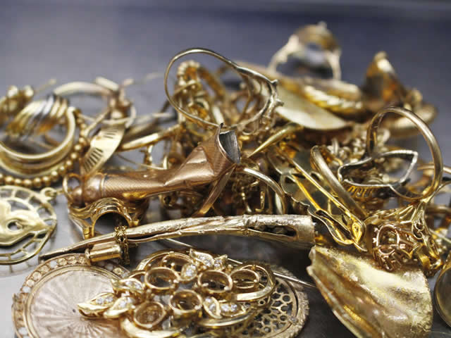 滋賀県大津市【京都屋】ブランドバッグ・時計・ジュエリーの高価買取ショップならおまかせくださいませ。