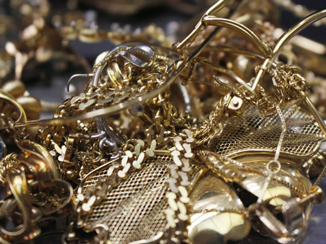 滋賀県大津市【京都屋】ブランドバッグ・時計・ジュエリーの高価買取ショップならおまかせくださいませ。