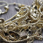 滋賀県大津市で【貴金属】を高く売るなら浜大津の【京都屋】へおまかせくださいませ