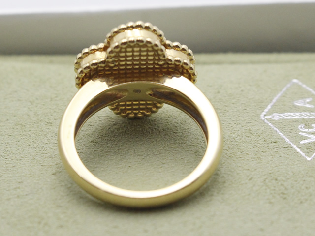 滋賀ヴァンクリ買取り